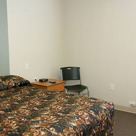 Woodspring Suites Jacksonville Beach Blvd Room photo