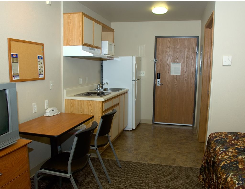 Woodspring Suites Jacksonville Beach Blvd Room photo