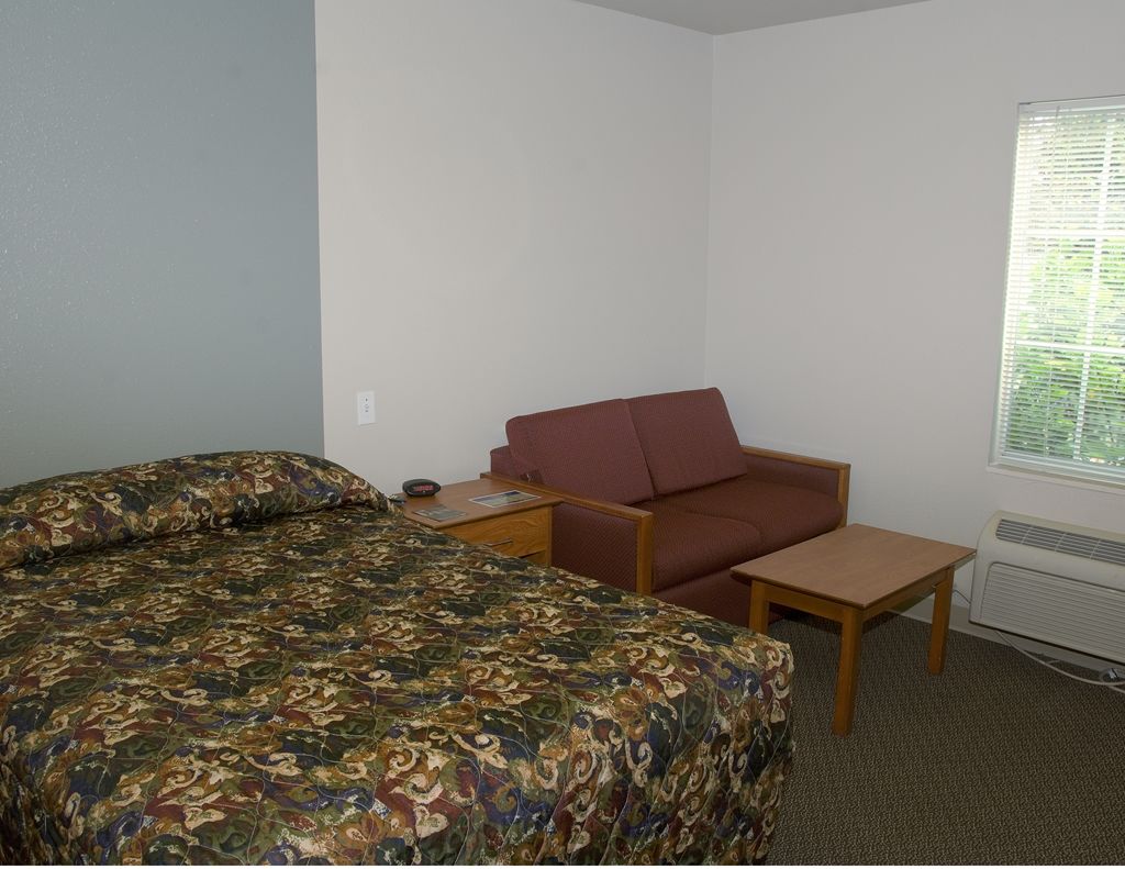Woodspring Suites Jacksonville Beach Blvd Room photo