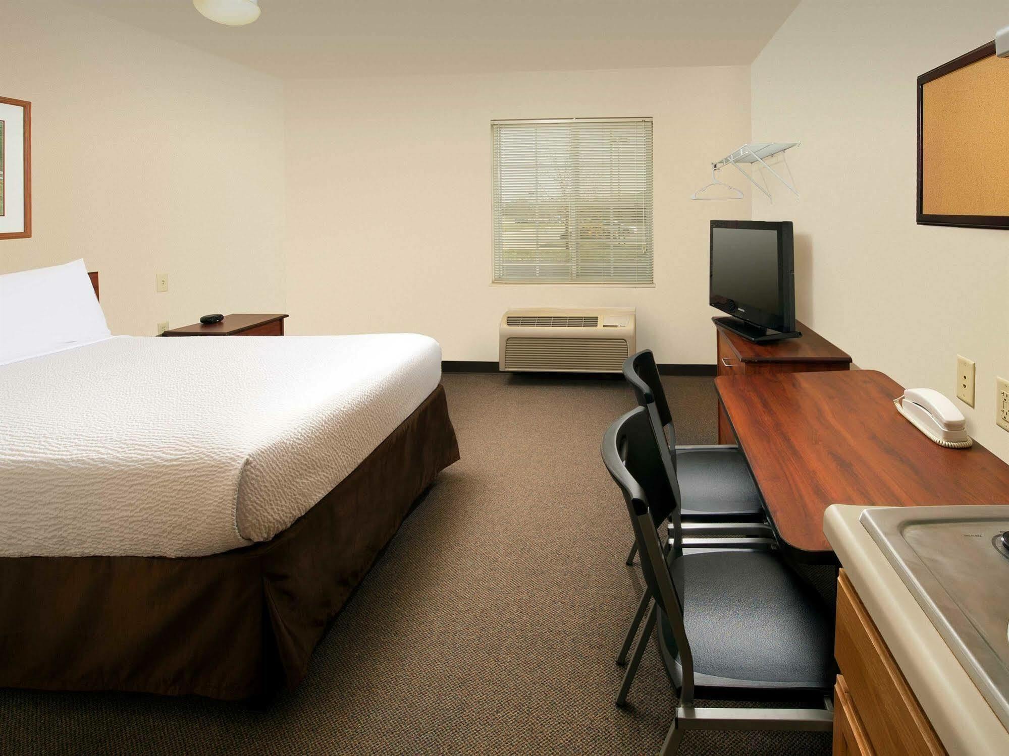 Woodspring Suites Jacksonville Beach Blvd Exterior photo